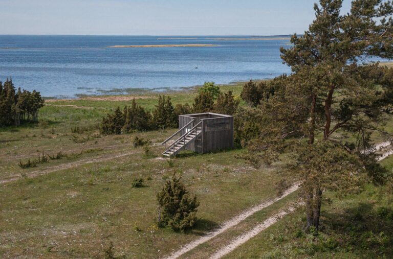 Rumpo 2 observation tower